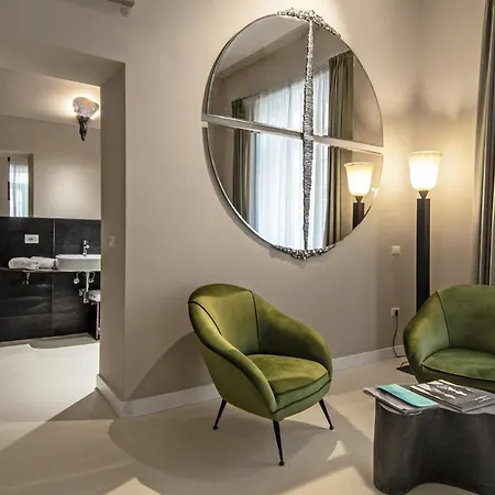 Atelier Ines Arts & Suites Naples Exterior photo
