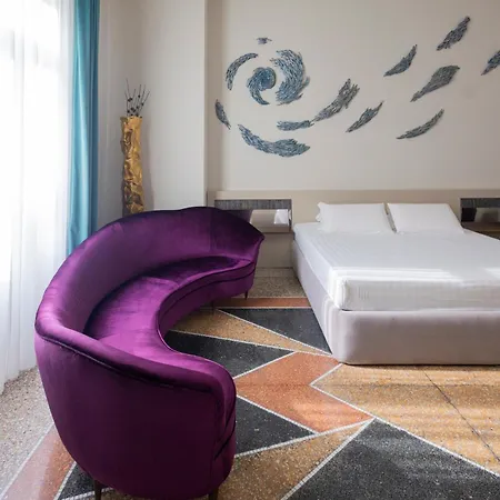 Atelier Ines Arts & Suites Naples Exterior photo